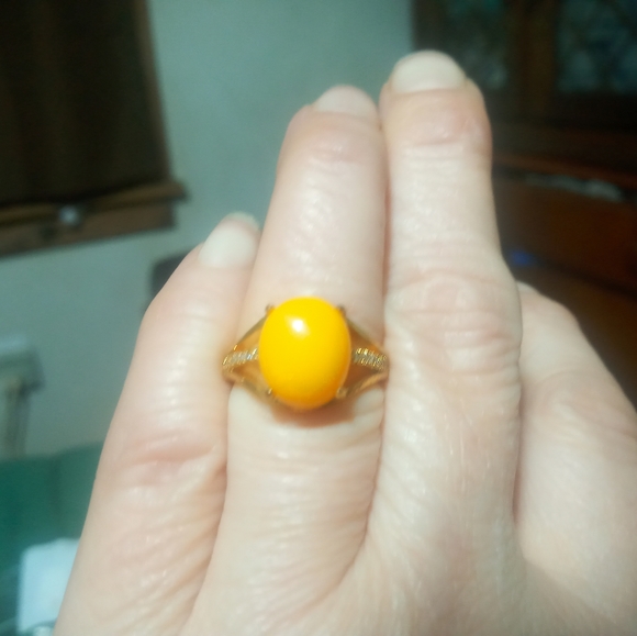 Ring - Picture 2 of 2